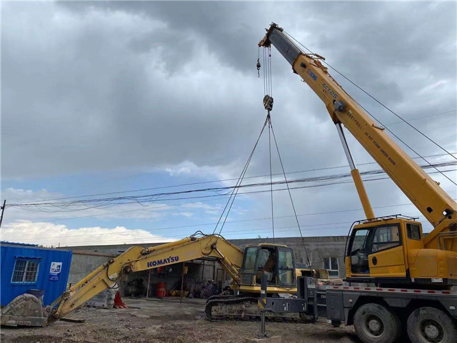 新昌县25吨吊车的工作半径是多少？