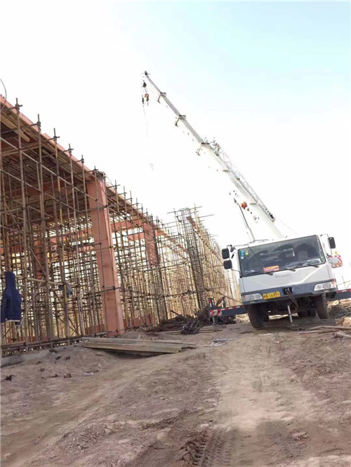 新昌县25 吨、50 吨吊车怎么选？多大重量 / 半径适合对应车型？